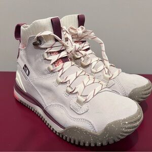 The North Face Back-To-Berkeley III Sport Boots